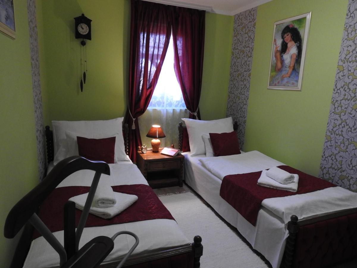 Mözsi Apartman Tolna Bagian luar foto